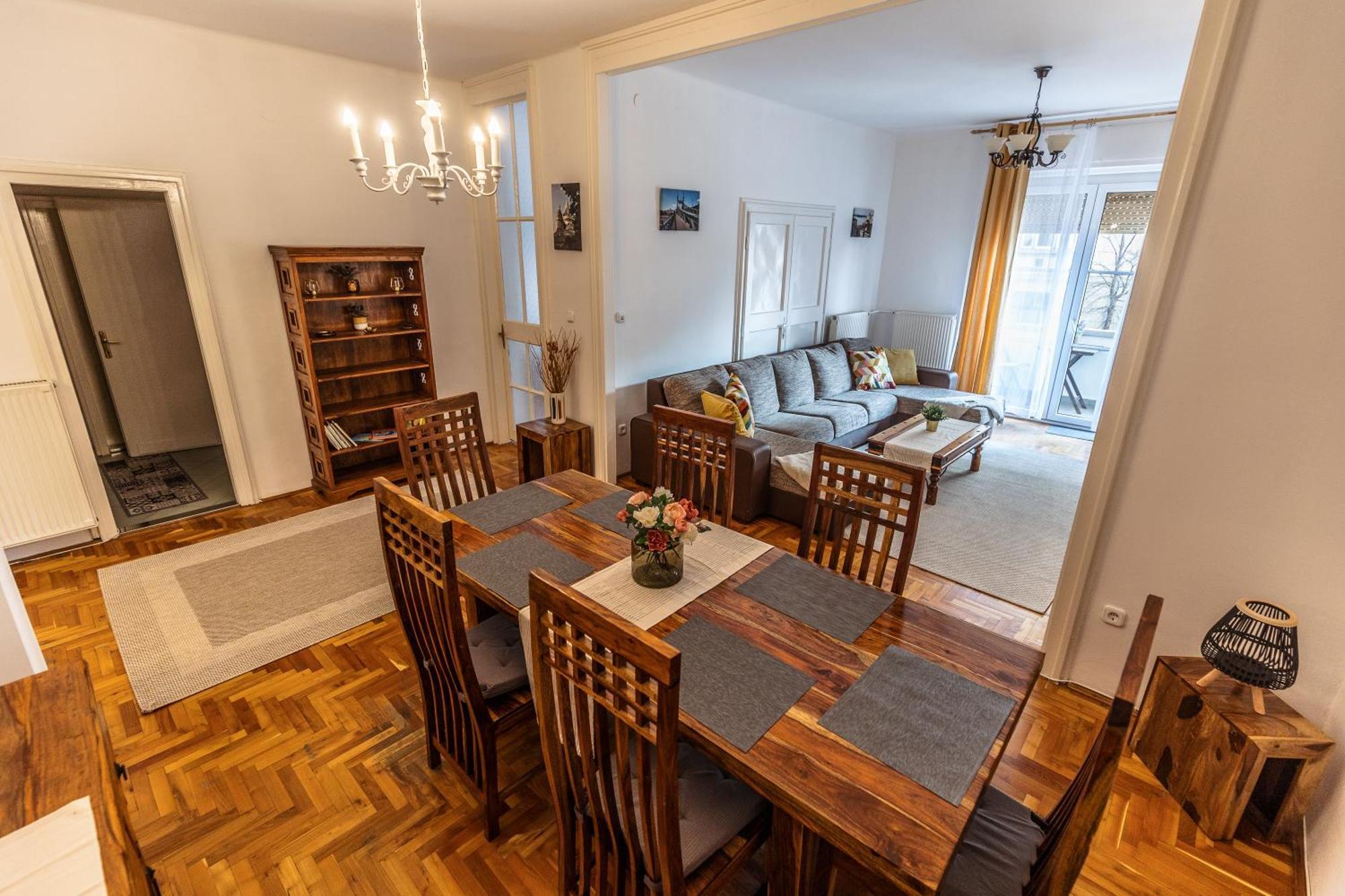 Bright & Spacious Riverside Apartment With Balcony Budapest Luaran gambar