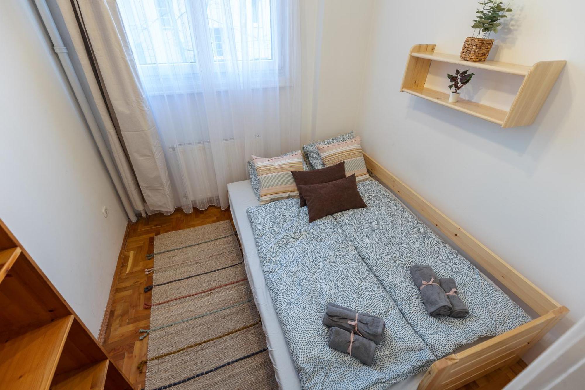 Bright & Spacious Riverside Apartment With Balcony Budapest Luaran gambar